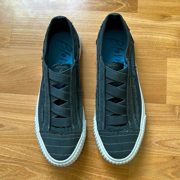 Blowfish Malibu Women’s Sneakers - Picture 1 of 16